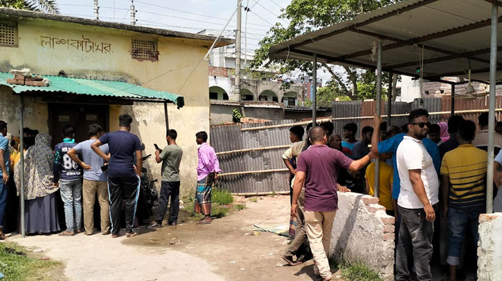 কুষ্টিয়ায় সেপটিক ট্যাংকে নেমে ২ রাজমিস্ত্রীর মৃত্যু