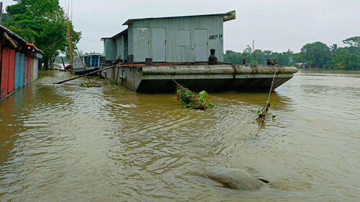 বিপৎসীমার ৩২ সেন্টিমিটার ওপরে সুরমার পানি