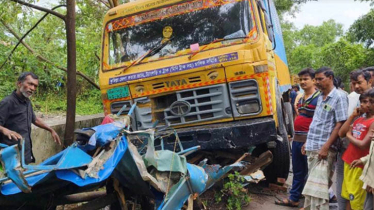 গাজীপুরে কাভার্ডভ্যান ও অটোরিকশার সংঘর্ষে নিহত ১, আহত ৫